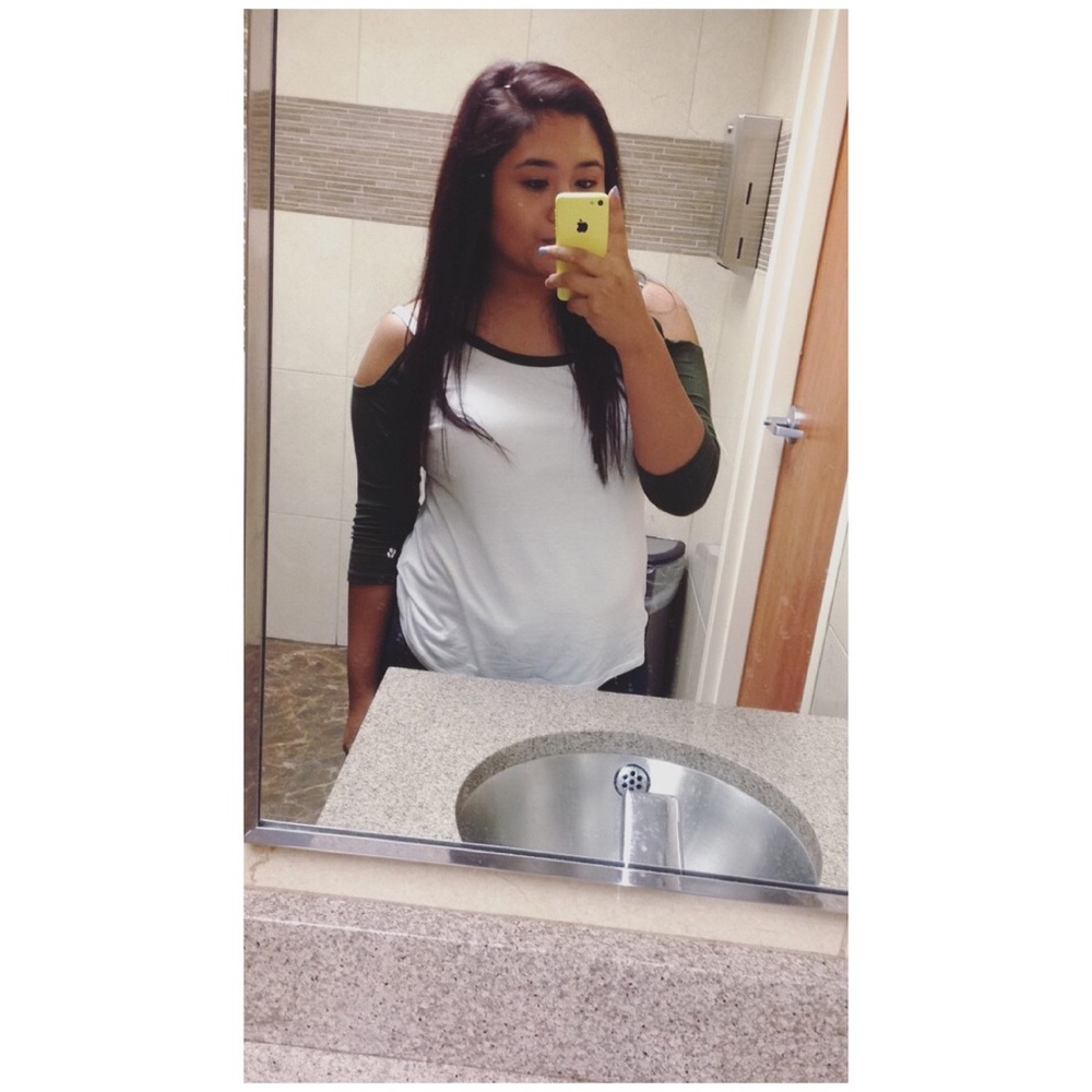 Meet your Posher, Nayeli